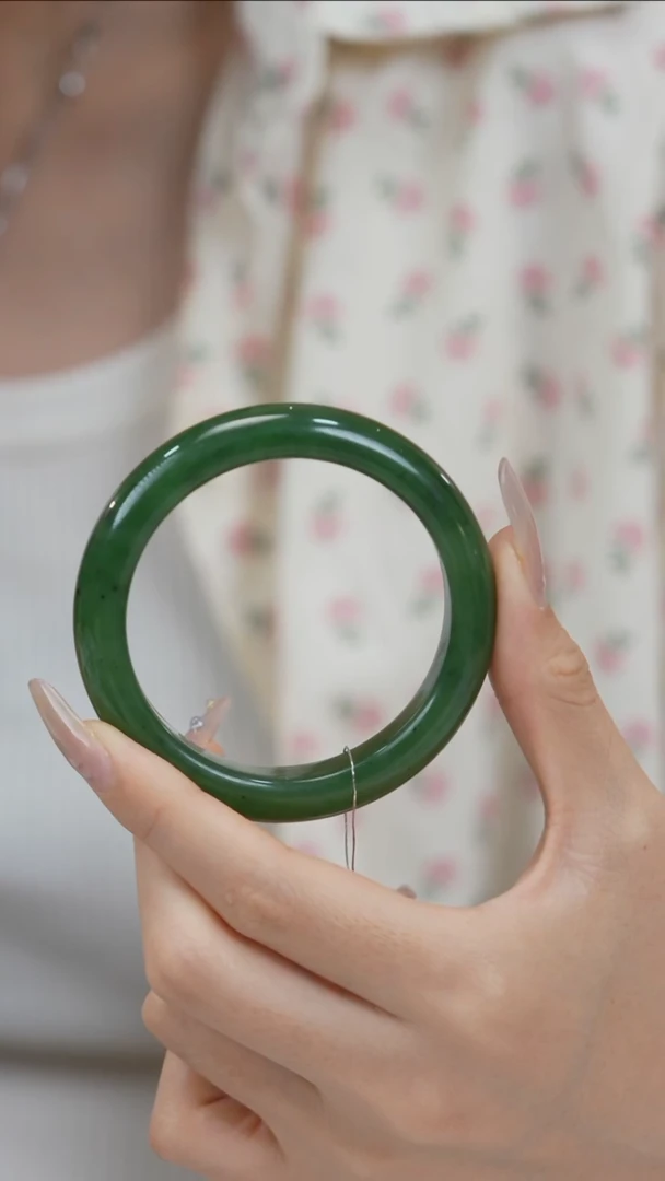 未镶嵌手镯和田玉和田玉手镯w0895