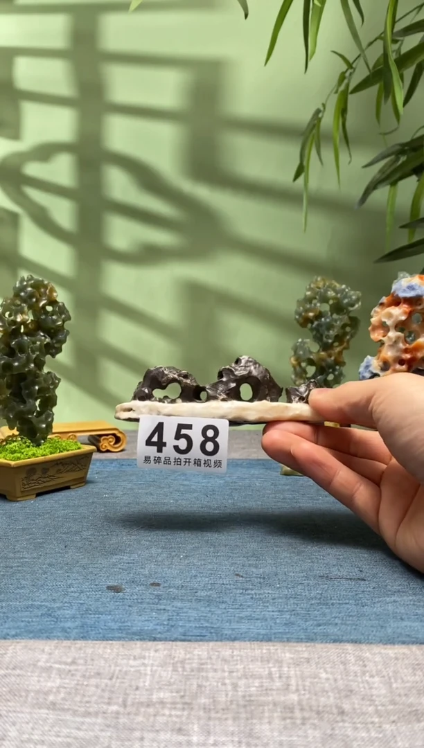 【闪购商品】树脂制品底座 石头是青州玲珑石458号