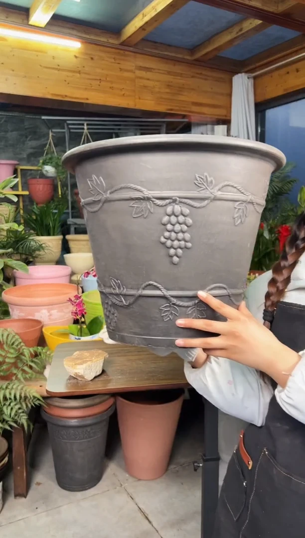 40*33/【孤品】黑色葡萄藤浮雕外贸尾单/MK40A