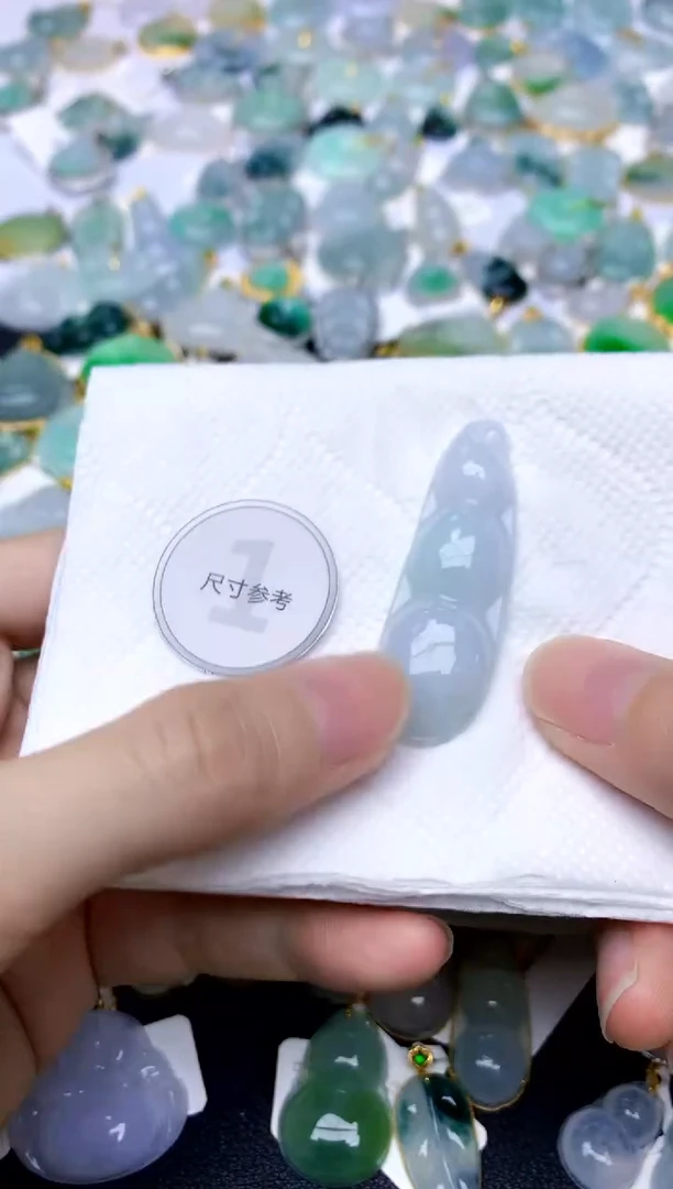 颈饰未镶嵌翡翠天然A货翡翠