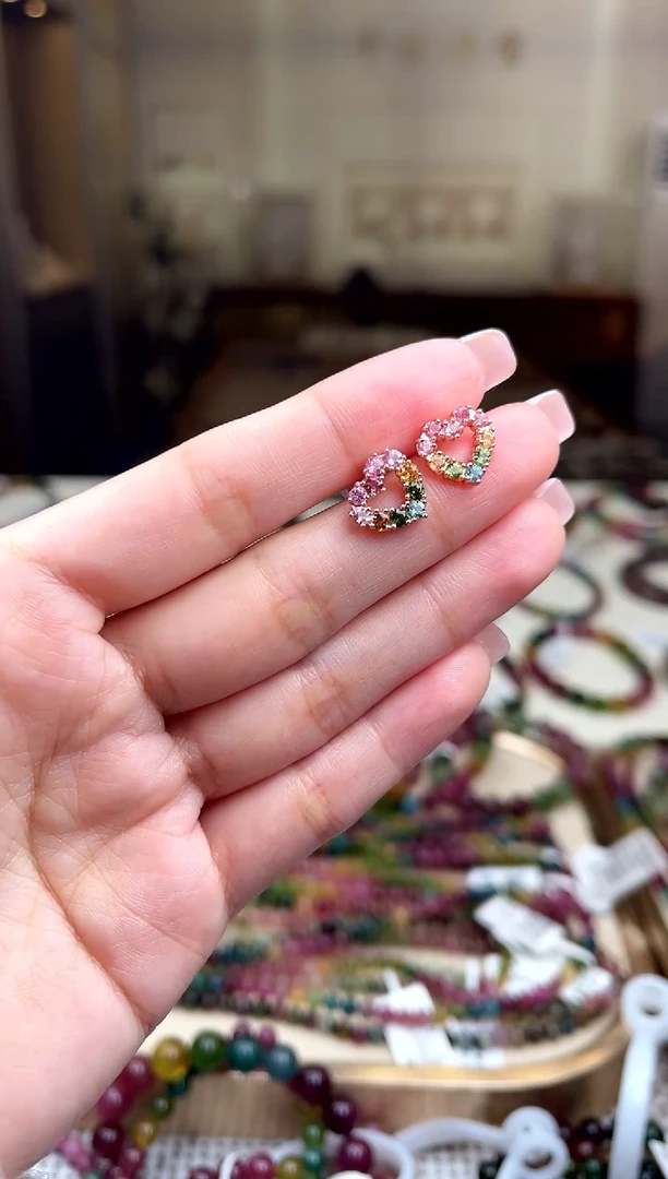 【闪购商品】碧玺/银S925镶嵌碧玺耳钉多样性发货