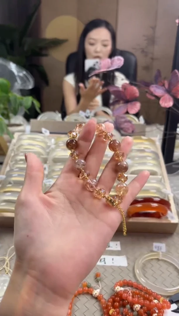 玛瑙/玉髓手镯未镶嵌水晶手链非净体不是裂珠子不包完美