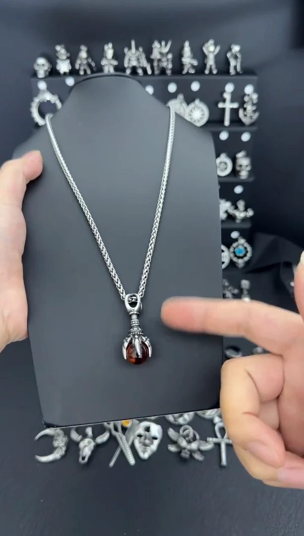 钛钢树脂降魔吊坠搭配龙骨项链60CM长