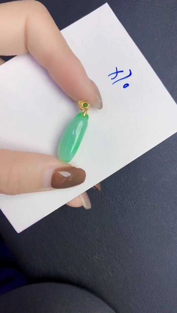 颈饰未镶嵌翡翠缅甸天然翡翠A货