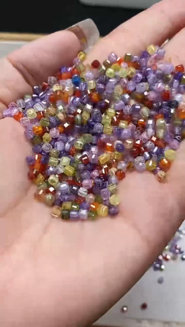 散珠天然锆石未镶嵌B2078 彩锆石方糖4mm30个8元