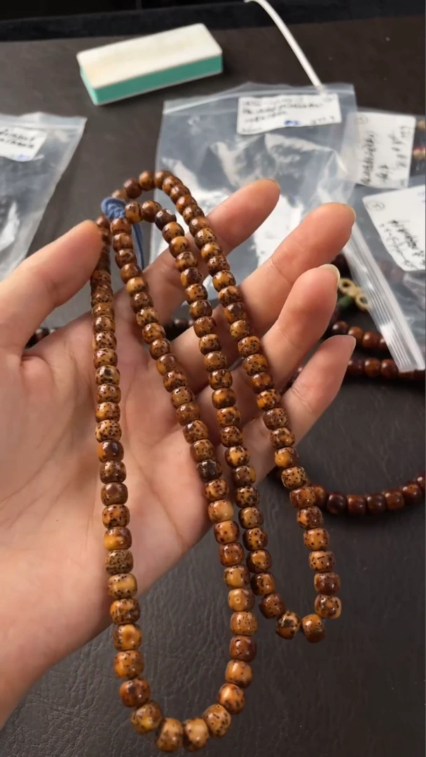 星月菩提吊坠精工级中珀桶珠7*6长串
