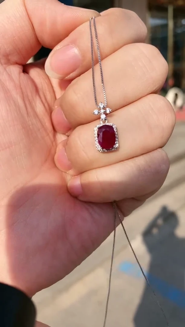 【闪购商品】红宝石颈饰银S925镶嵌吊坠