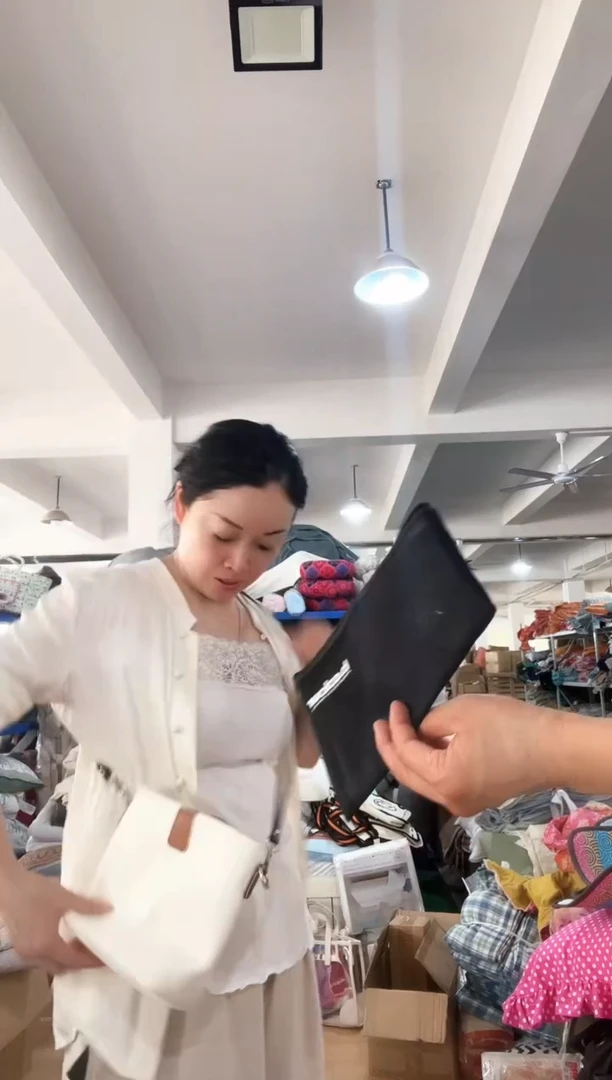 长绒棉A16 水桶包 微瑕+一个笔袋包