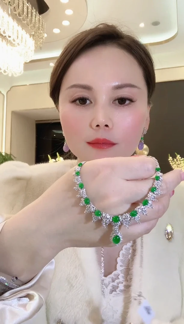 【闪购商品】翡翠套链18K金镶嵌W71 多样性发货一件