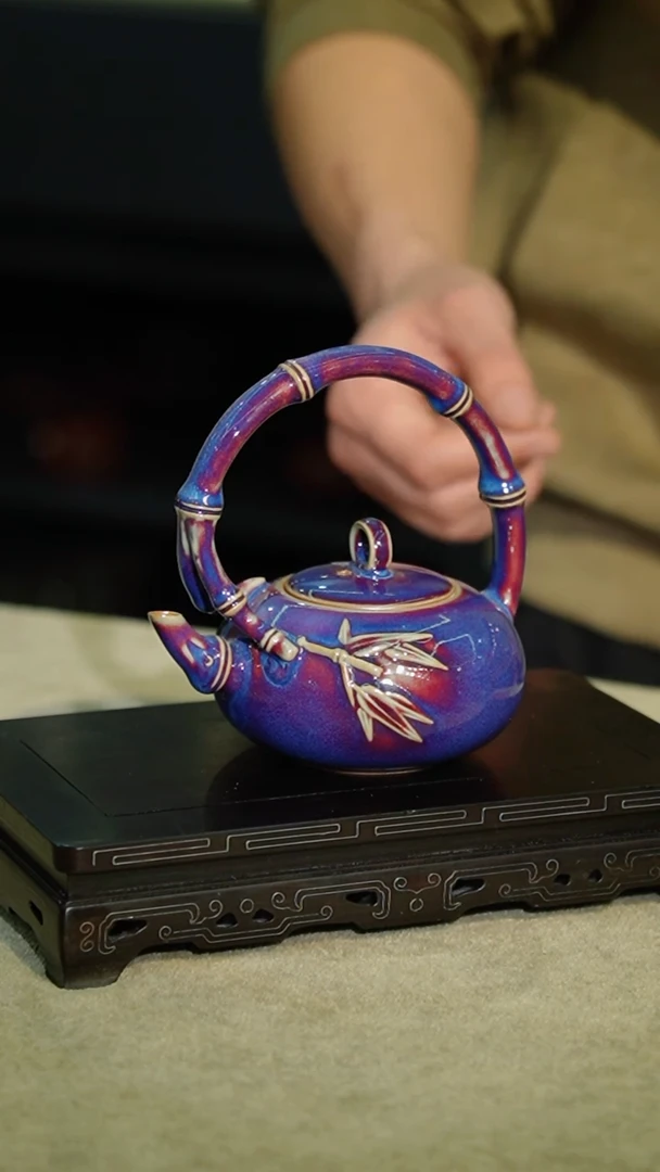 【闪购商品】98-1半月竹韵提梁壶（星航手签 带合影