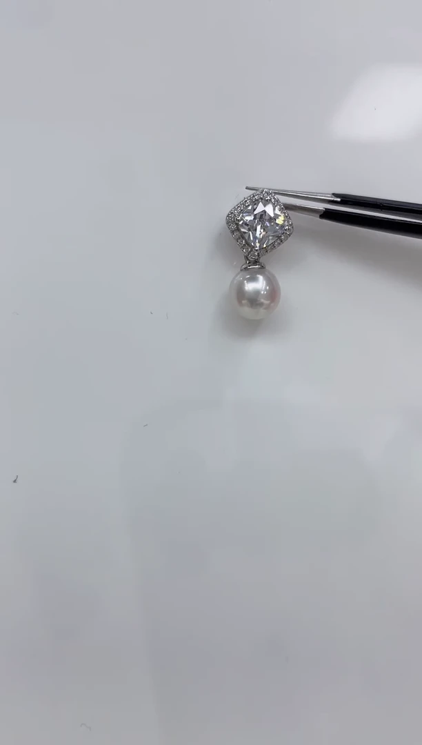 【闪购商品】海水珍珠吊坠(不含链)银S925镶嵌海水珍珠吊坠