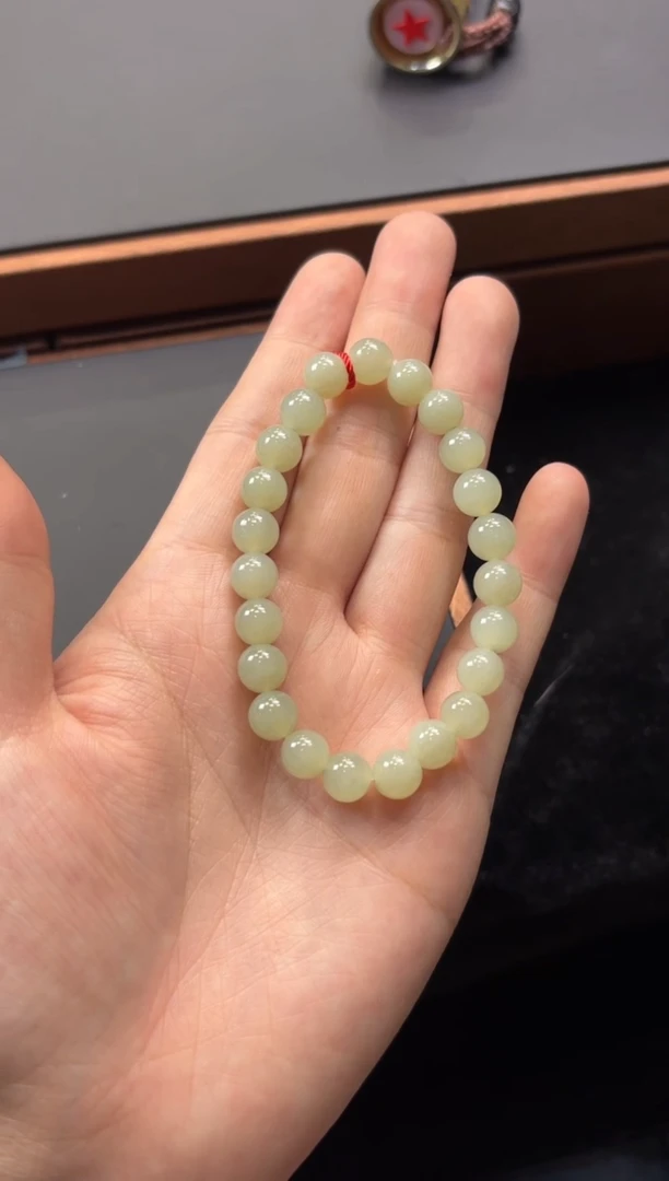 【闪购商品】和田玉手串未镶嵌且末微色差近矿卡8L