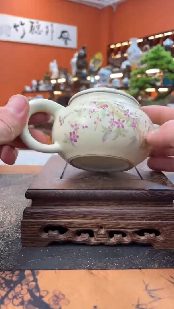 【闪购商品】@@@@@@@@@@@花开蝴蝶汝窑壶