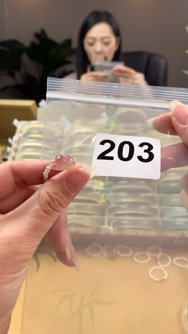 【闪购商品】玛瑙/玉髓手镯未镶嵌203