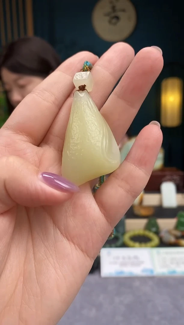 吊坠(不含链)未镶嵌和田玉吊坠