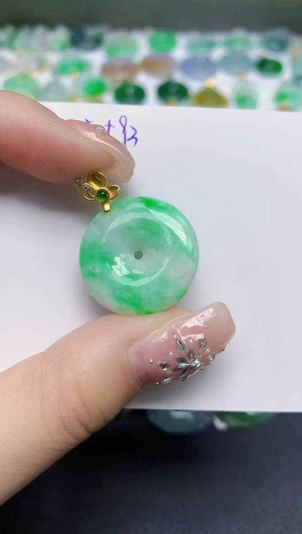 颈饰未镶嵌翡翠天然缅甸翡翠A货翡翠百元以上9元证书费自理