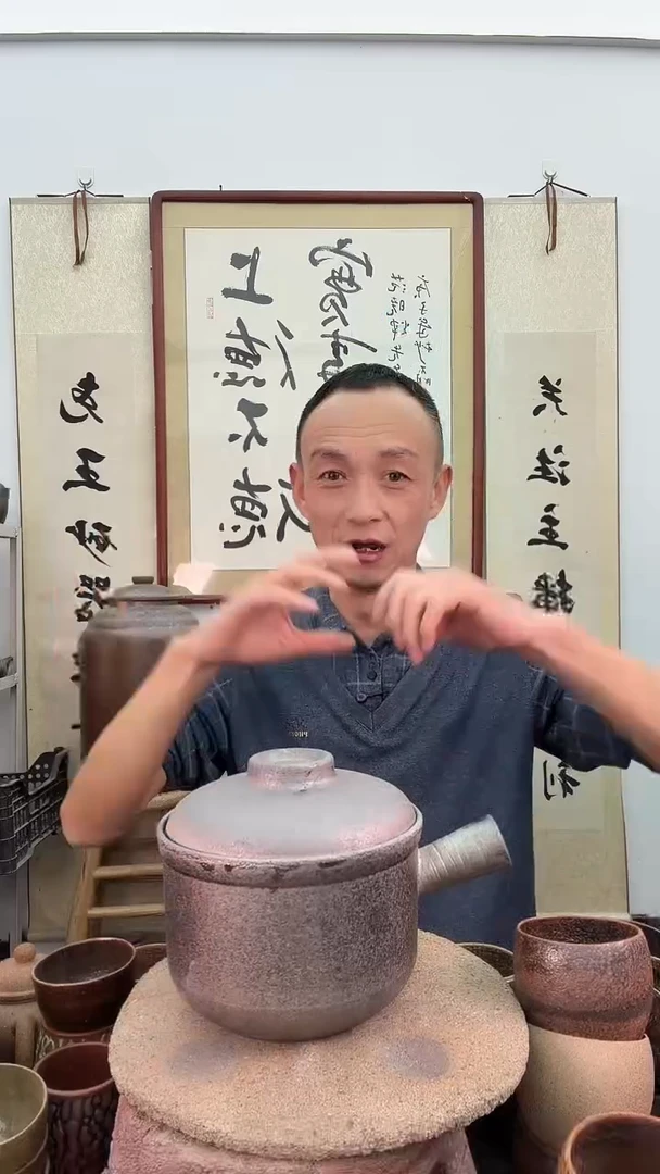 黑色侧把小砂锅非遗