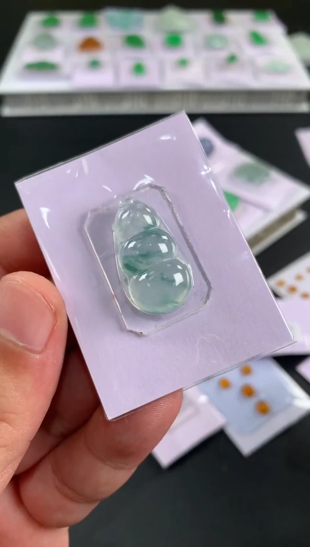 未镶嵌定制翡翠?****叔翡翠