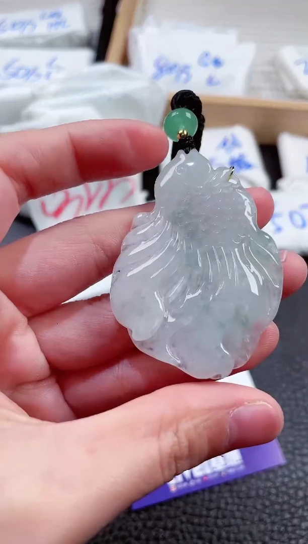 【闪购商品】翡翠颈饰未镶嵌00000842