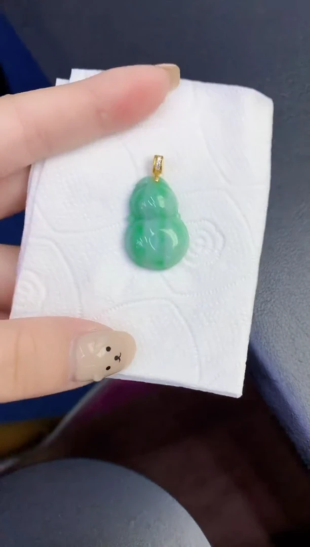 颈饰未镶嵌翡翠缅甸天然翡翠A货