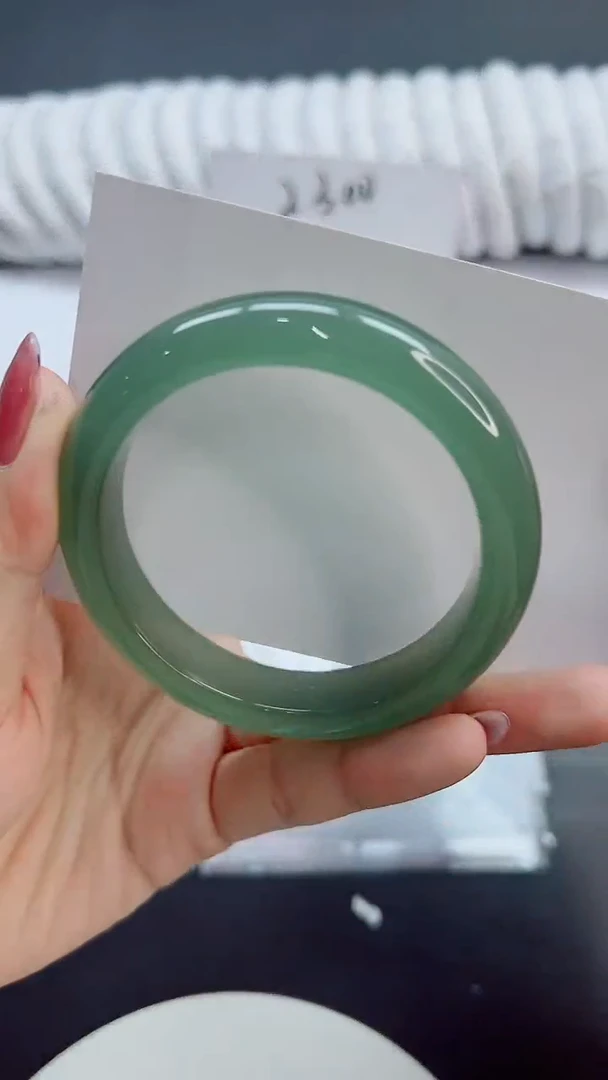 未镶嵌手镯石英质玉46/58.6