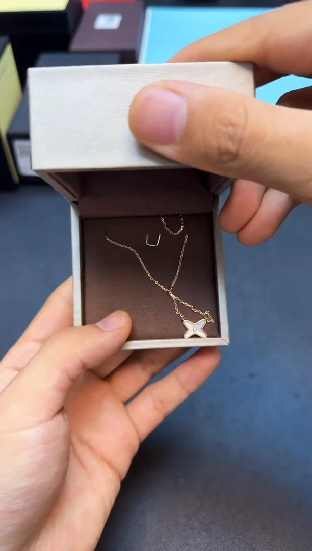 瓷片全新正品一件不留@@WE1208