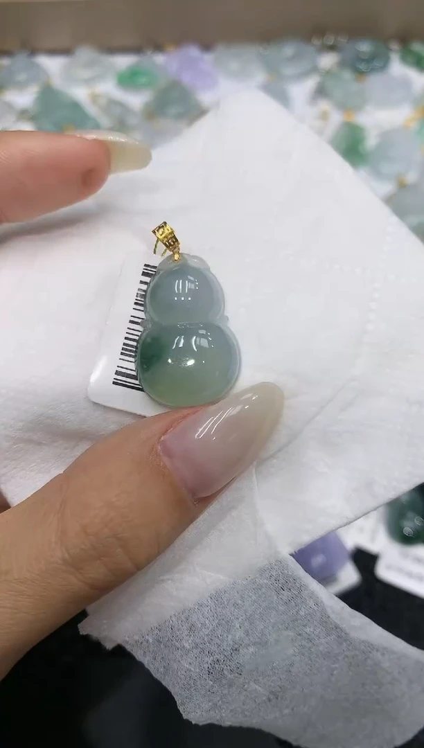 颈饰18K金镶嵌翡翠11111111111