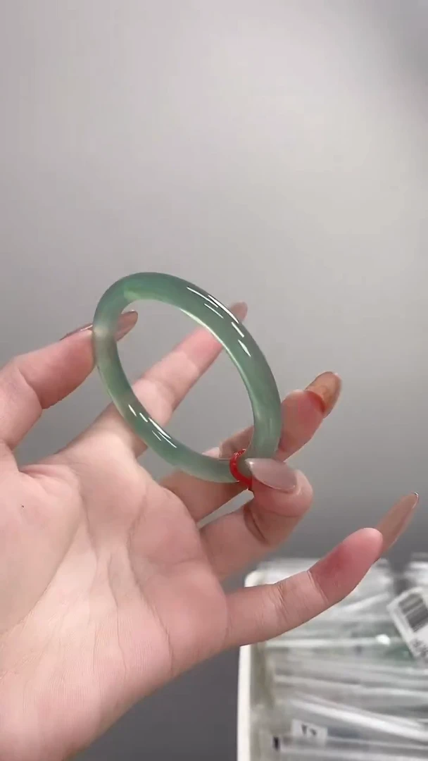 手镯玛瑙/玉髓未镶嵌53-54圆条