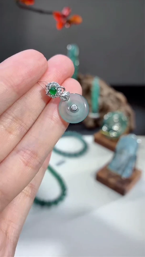 翡翠挂件未镶嵌天然A货翡翠-平安扣