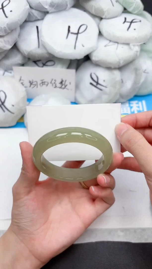 未镶嵌手镯石英质玉213-54.2
