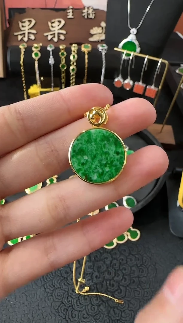 【闪购商品】翡翠耳饰银S925镶嵌吊坠