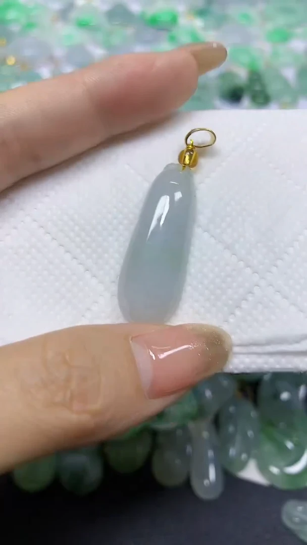 颈饰未镶嵌翡翠A货