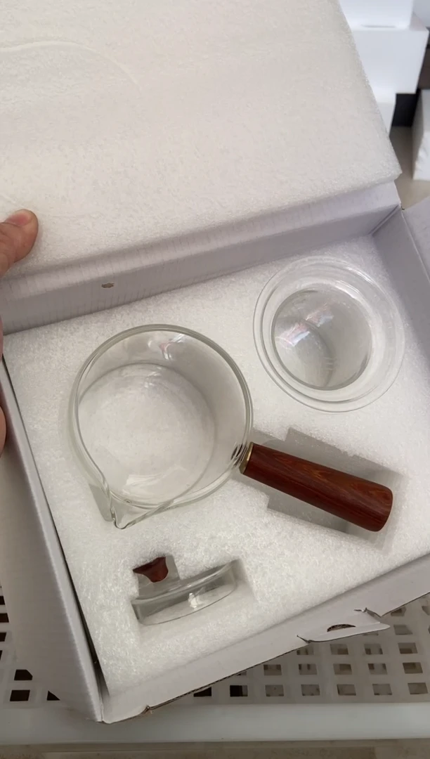 无运费险有瑕疵的摄影的产品有使用过的痕迹有点脏介意勿拍