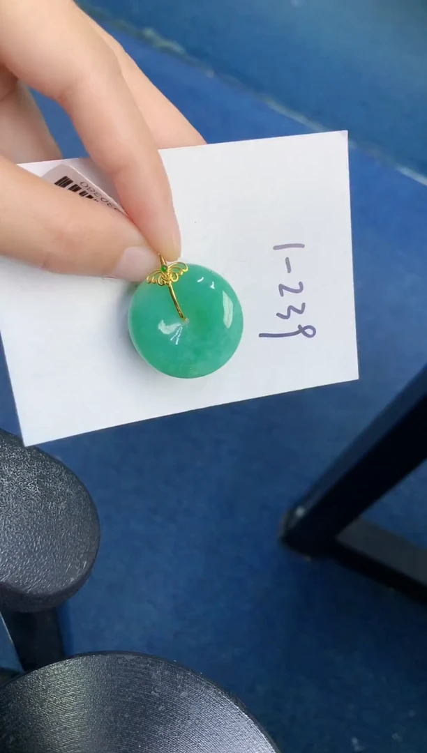 【闪购商品】翡翠颈饰18K金镶嵌000000000