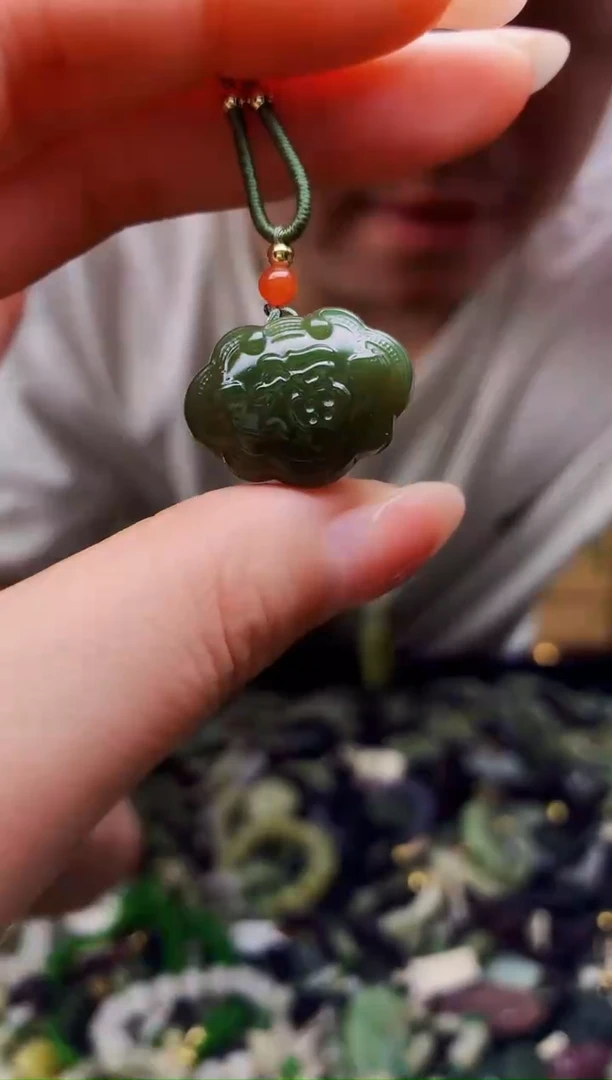 颈饰未镶嵌和田玉多样性发货，拍一发一