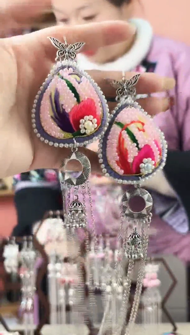 艺枝独绣手工饰品229