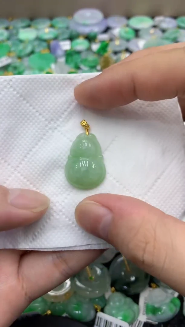 颈饰未镶嵌翡翠天然缅甸翡翠A货