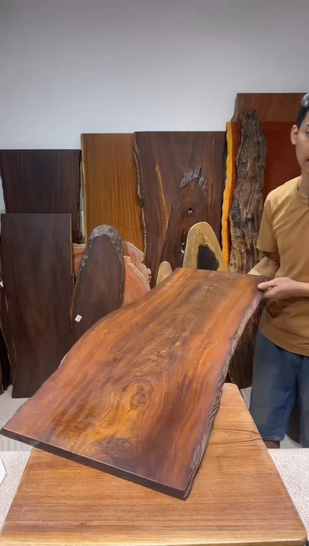 风车木（黑檀木）尺寸94*43*2.2编号200