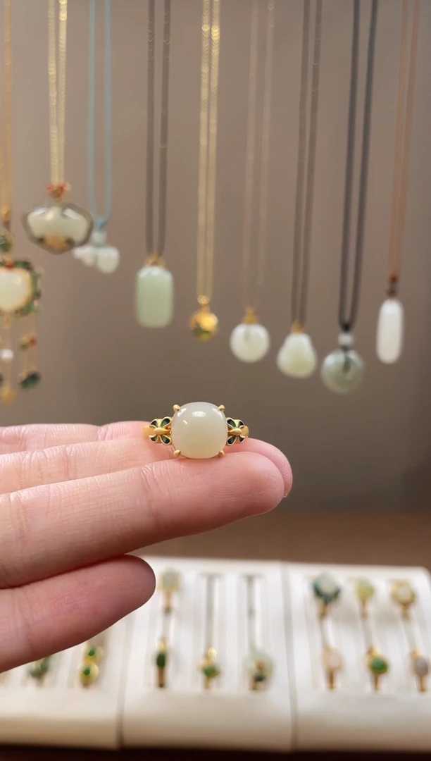 颈饰银S925镶嵌和田玉和田玉戒指