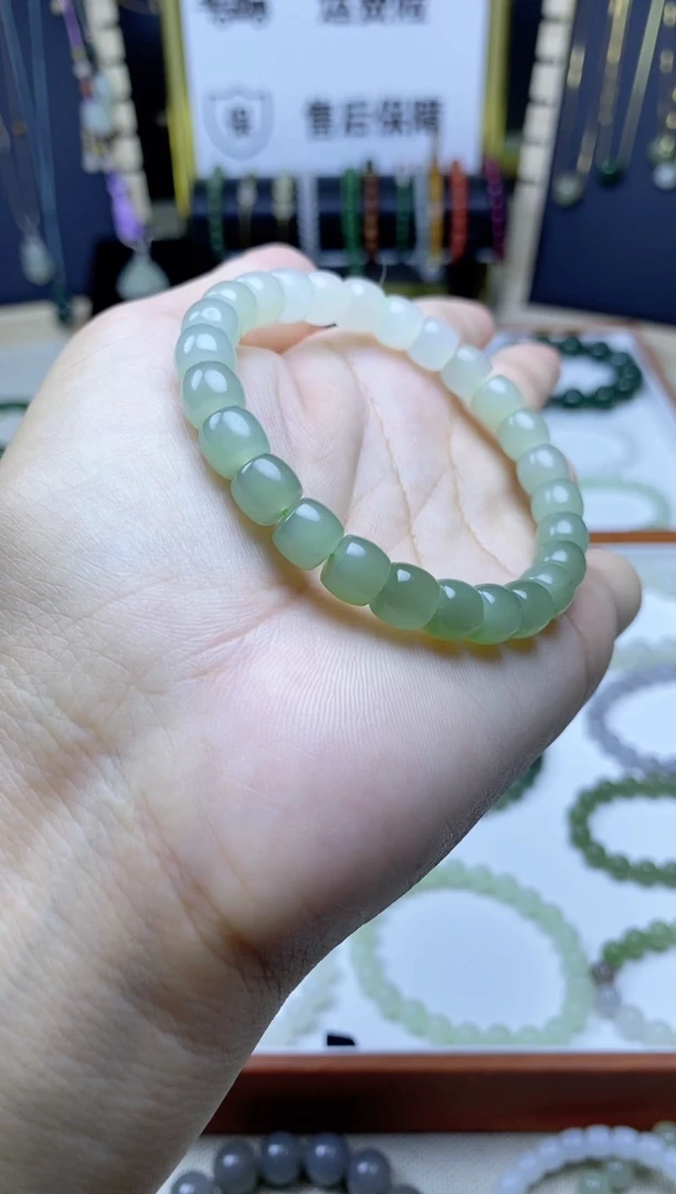 未镶嵌手链和田玉9