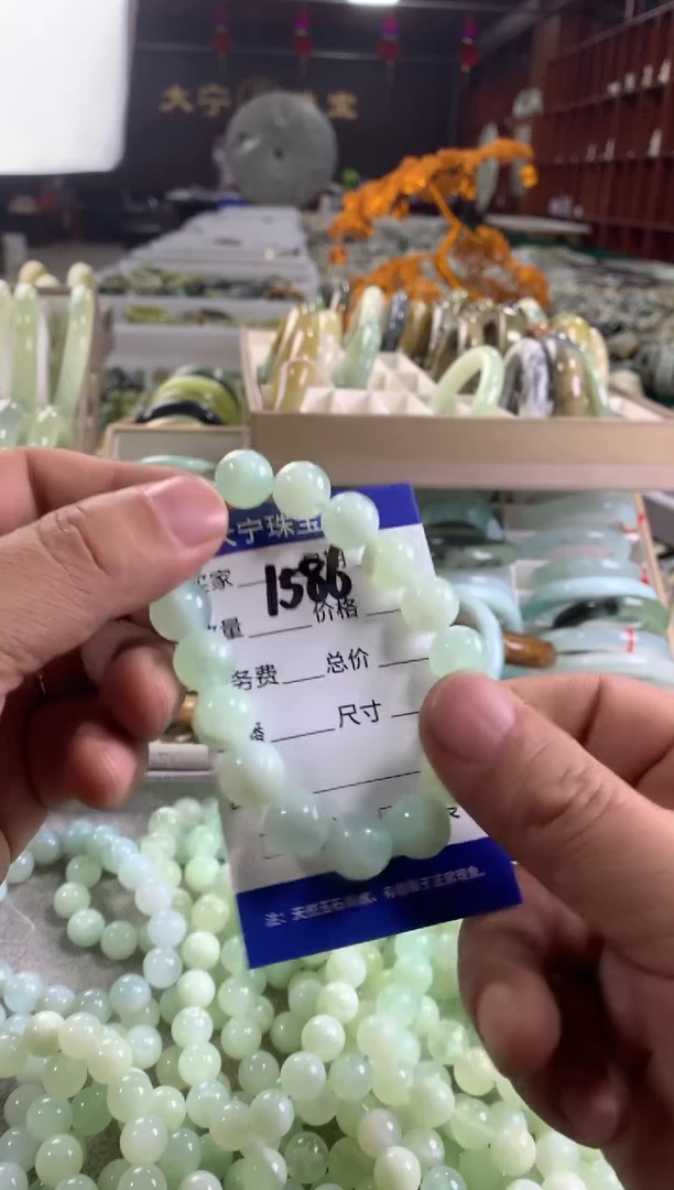 未镶嵌蛇纹石玉手链1586