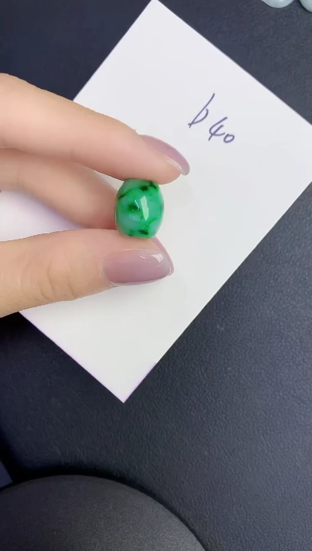 颈饰未镶嵌翡翠缅甸天然翡翠A货