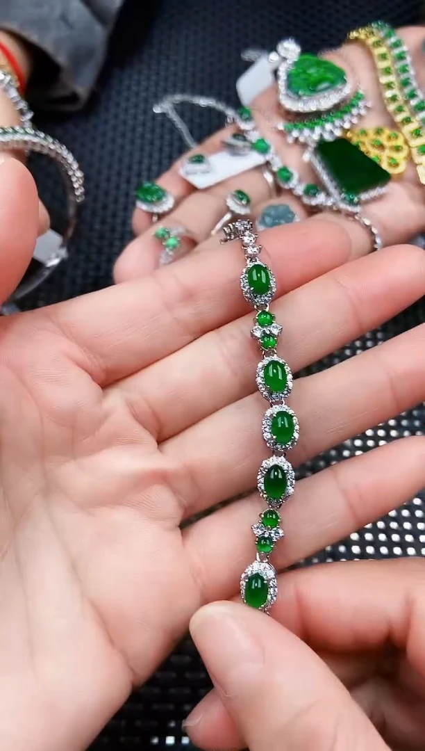 【闪购商品】翡翠手链未镶嵌11111111
