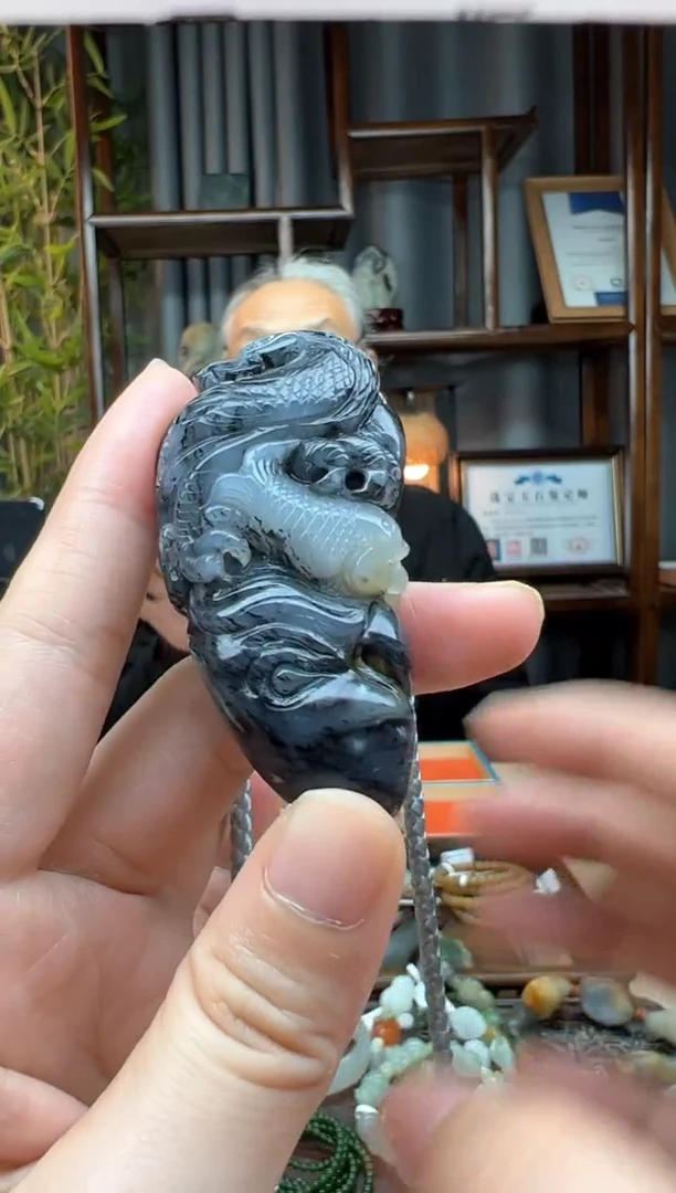 【闪购商品】和田玉颈饰未镶嵌吊坠 抓住机遇