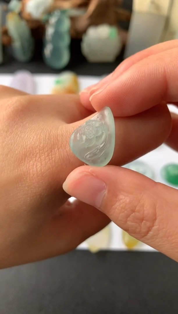 【闪购商品】定制翡翠未镶嵌翡翠