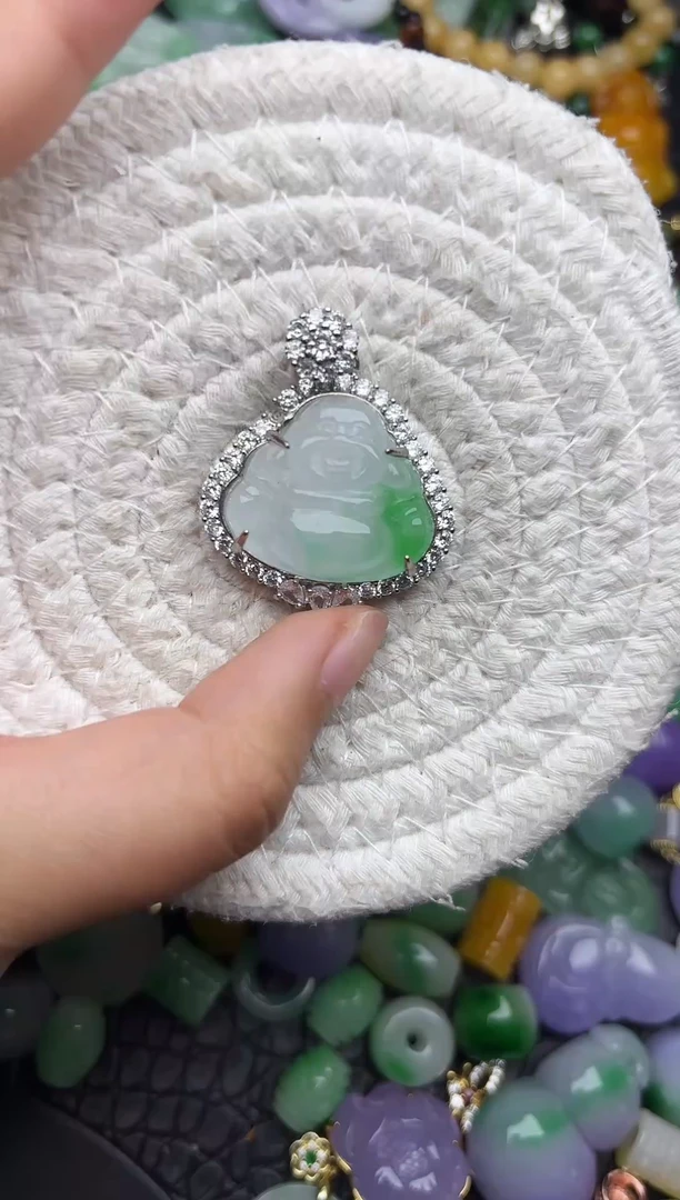 颈饰未镶嵌翡翠缅甸翡翠吊坠