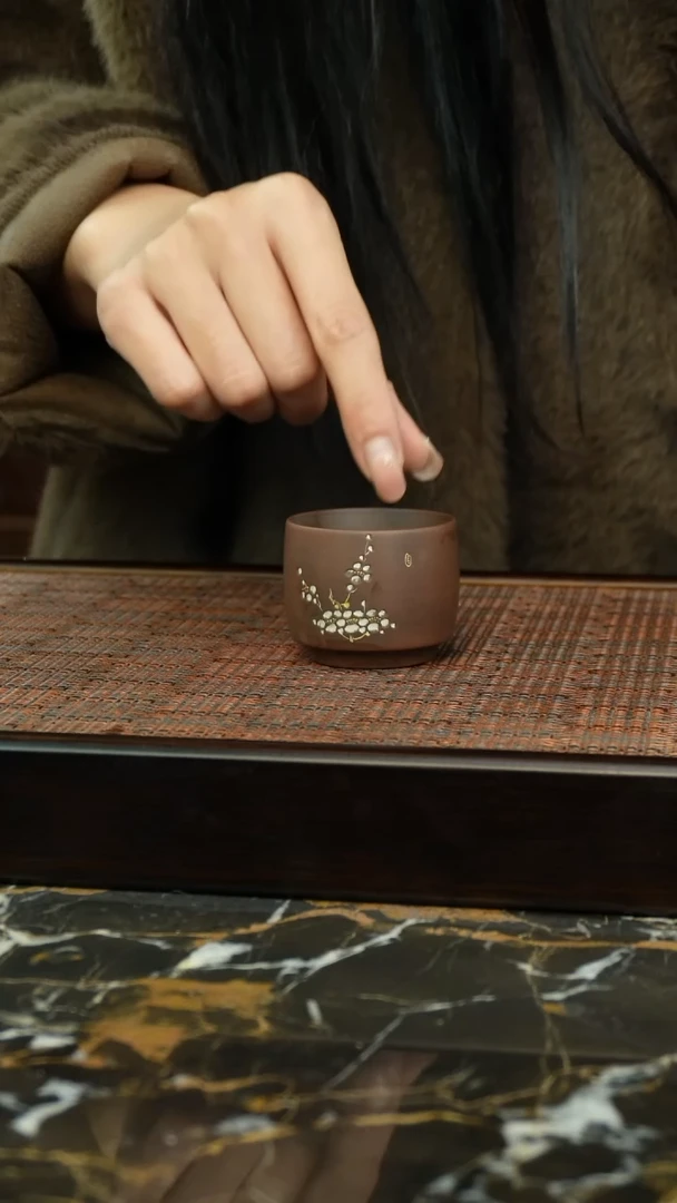 【闪购商品】坭兴陶梅花刻绘主人杯