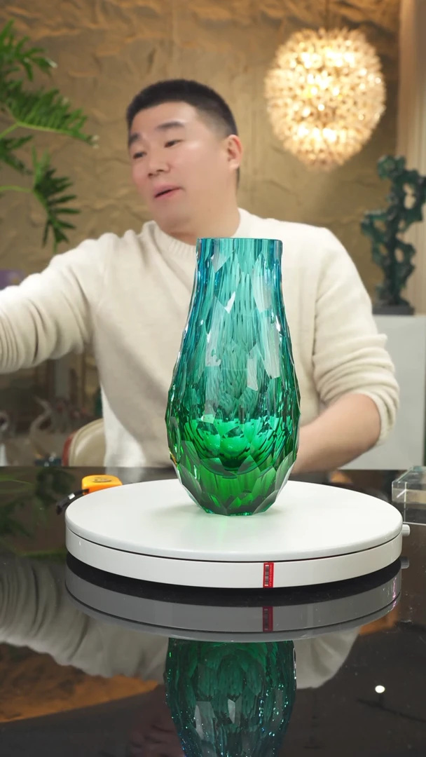 【闪购商品】摆件福利蓝绿凹切面花瓶