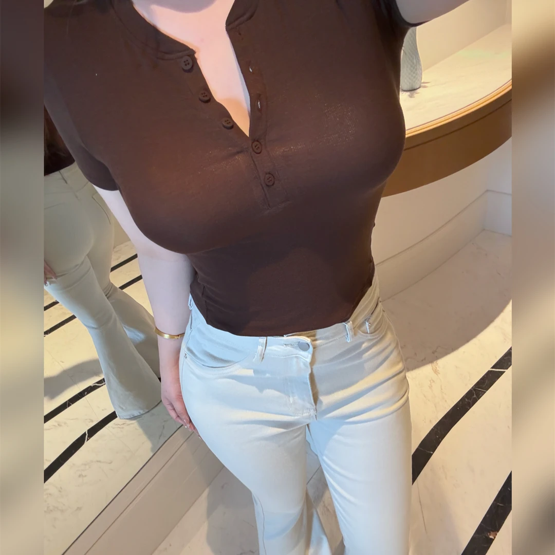 胖婷大码定制胖mm春夏高级感V领显身材四色17%羊毛亨利衫T恤上衣