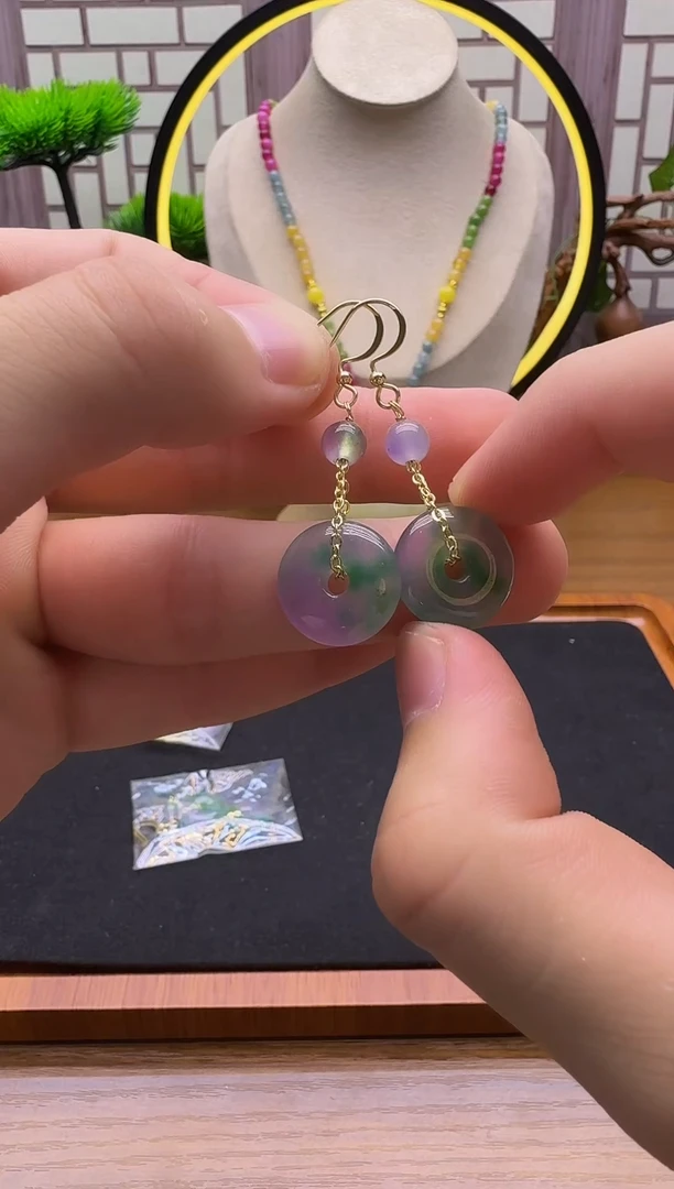 14K金镶嵌翡翠耳饰E148